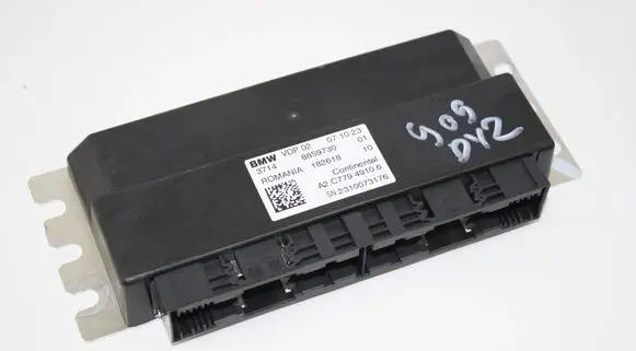 BMW X5 G05 Air suspension control unit module (rear) 37148859730 8859730