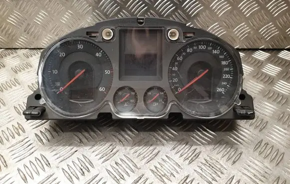 Volkswagen PASSAT B6 Speedometer (instrument cluster) A2C53194181