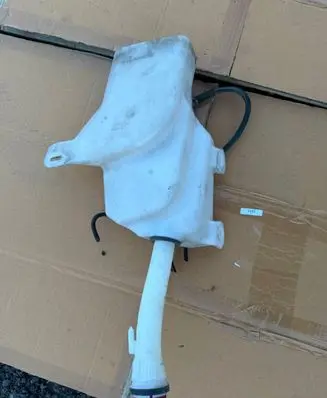 Opel Insignia A Windshield washer fluid reservoir/tank 401140137 13227295