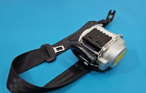 Audi A4 S4 B9 8W Rear seatbelt 34184201F IMPRK1602058
