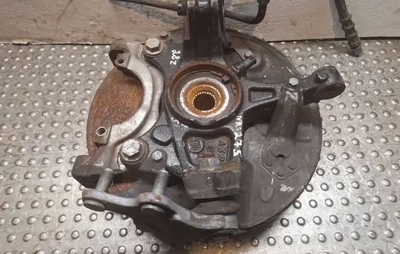 Citroen C4 II Picasso Front wheel hub spindle knuckle S14784275 1647857080
