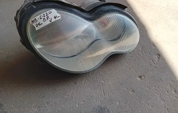 Mercedes-Benz C W203 Headlight/headlamp