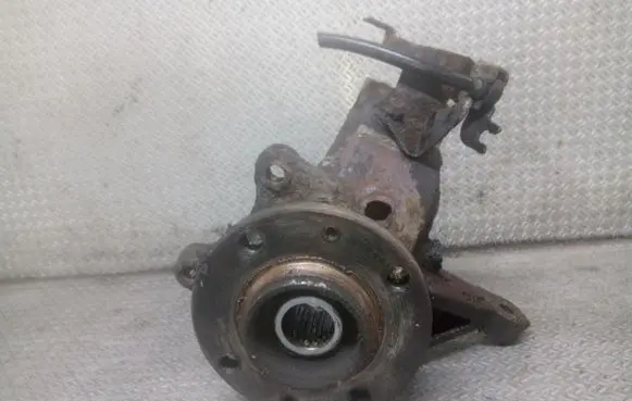 Citroen Xsara Picasso Front wheel hub spindle knuckle
