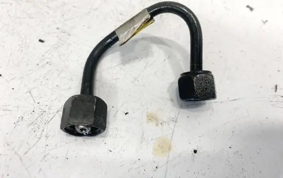 Suzuki Grand Vitara II Fuel line pipe