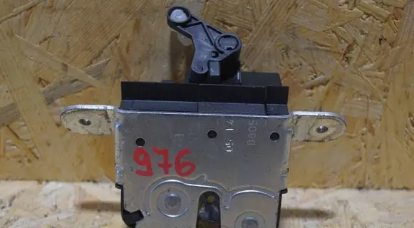 Ford Ka Tailgate/trunk/boot lock/catch/latch 51809766