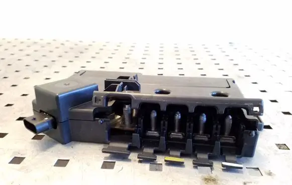 Mercedes-Benz C W205 Fuse module A2055402850