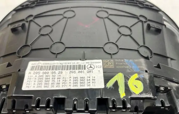 Porsche Cayenne (9PA) Speedometer (instrument cluster) A2059009529