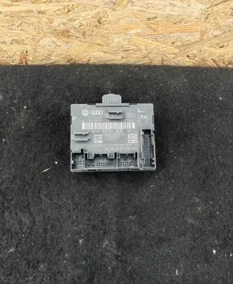 Audi A1 Door control unit/module 8X0959793B