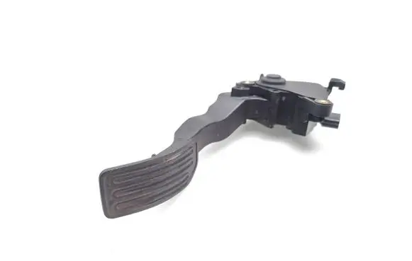 Opel Astra J Accelerator throttle pedal 9201814A