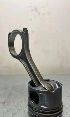 Land Rover Range Rover Sport L320 Piston with connecting rod 368DT