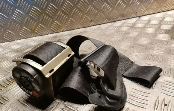 Mini One - Cooper R50 - 53 Front seatbelt 1505914