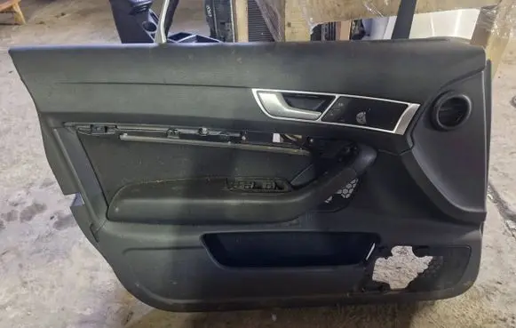 Audi A6 S6 C6 4F Front door card panel trim