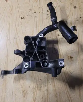 Audi A5 8T 8F Power steering pump mounting bracket 059145169AH