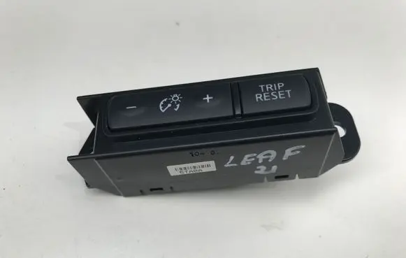 Nissan Leaf II (ZE1) Headlight level height control switch 10415C 5TA0A
