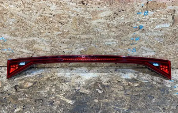 Tailgate rear/tail lights