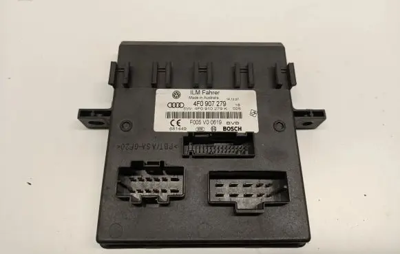 Audi Q7 4L Comfort/convenience module 4F0907279 4F0907279K