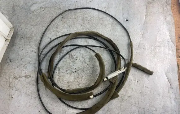 Nissan Patrol Y61 Fuel cap flap release cable 