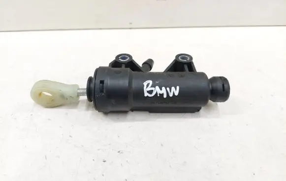 Clutch master cylinder