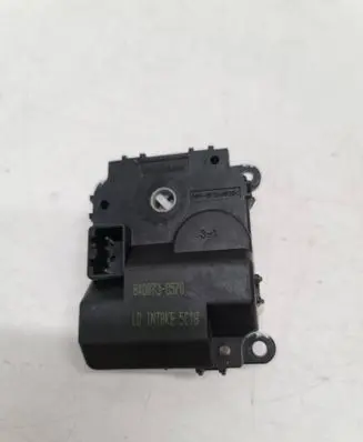 KIA Cerato Air flap motor/actuator B400730570 5C18