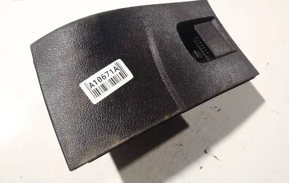 Ford Mondeo Mk III Glove box