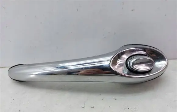 Chrysler PT Cruiser Front door interior handle 04724912A
