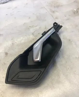 Audi Q3 F3 Front door interior handle 83a837020f