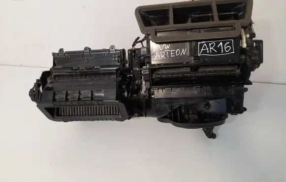 Interior heater climate box assembly