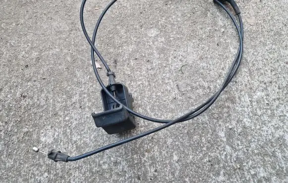 Ford Explorer V Engine bonnet (hood) release handle 