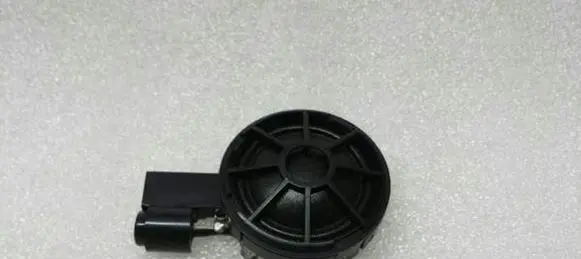 Audi RS4 B7 Front door high frequency speaker 8H0035399B