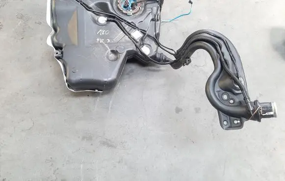 Audi A3 S3 8P Fuel tank 1K0201022LG
