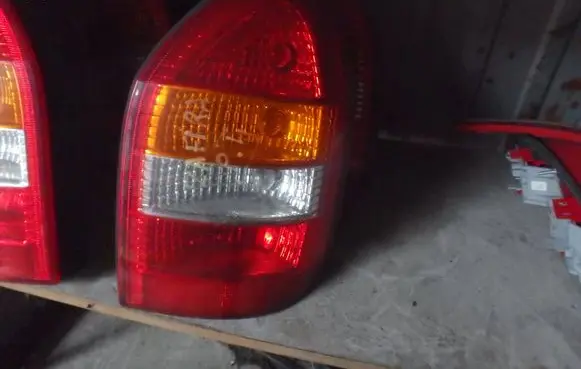 Opel Zafira A Tail light part 