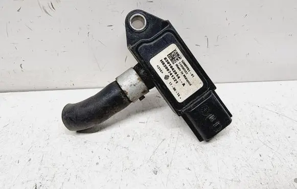 Nissan X-Trail T31 Exhaust gas pressure sensor 8201043914 2277000Q0A