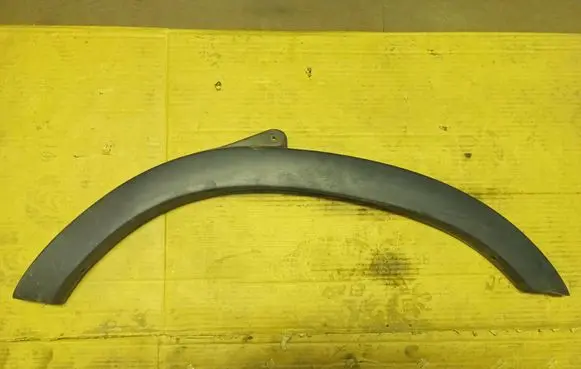 Renault Master II Front arch trim 7701692571