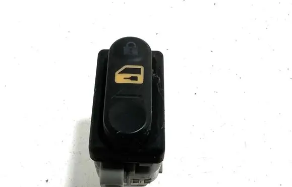 Nissan Qashqai Central locking switch button 2808203