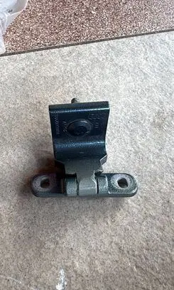 Audi Q3 8U Tailgate/trunk/boot hinge 8U0827299D