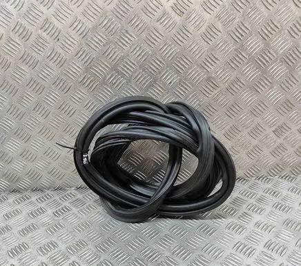 Honda CR-V Trunk rubber seal (body) 744403A0A01