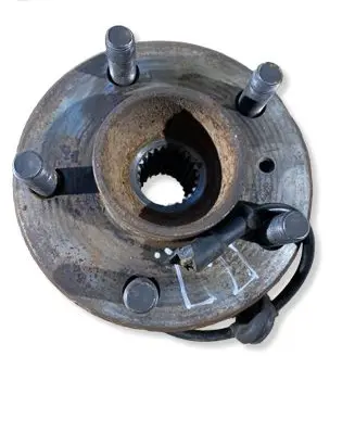 Land Rover Discovery Front wheel hub 