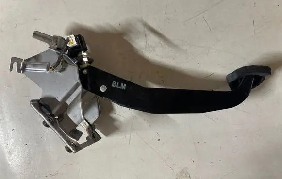 SsangYong Korando Brake pedal 