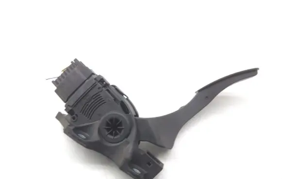 Volvo XC60 Accelerator throttle pedal 31329059