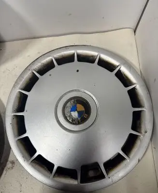 BMW 5 E39 R15 wheel hub/cap/trim 36131129843