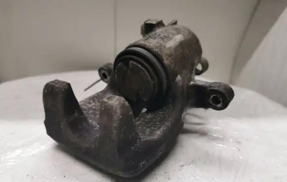 Skoda Superb B6 (3T) Rear brake caliper 918001
