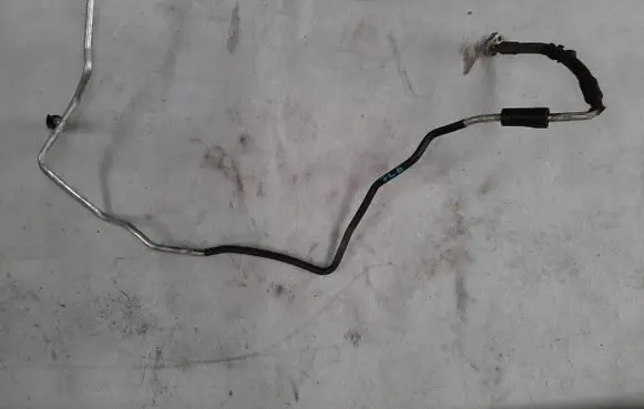 Air conditioning (A/C) pipe/hose
