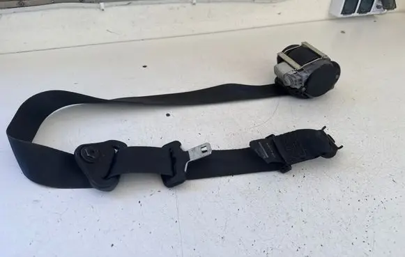 Renault Master III Front seatbelt 868840018R 4162676 0408409