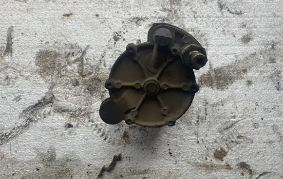 Audi A6 S6 C4 4A Vacuum pump