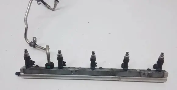 Volvo V50 Fuel injectors set 8653891 0280158096