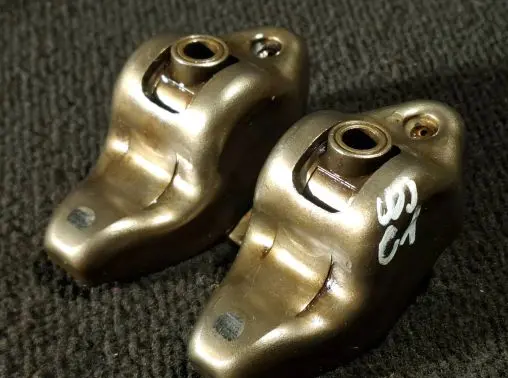 Jeep Grand Cherokee (WJ) Valve rocker arm 