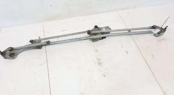 Front wiper linkage and motor