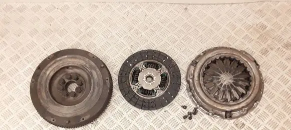 Toyota Land Cruiser (BJ70) Clutch set kit 187898540113234 3082639801 67020