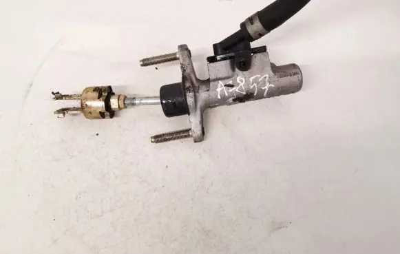 Clutch master cylinder