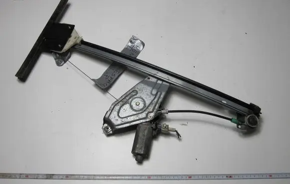 Renault Espace III Front door window regulator with motor 0130821631